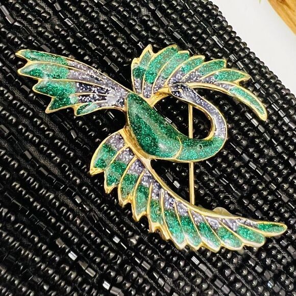 Vintage Giovanni Bird Phoenix Stork Brooch Gold Green Enamel Flight 1135 - Picture 1 of 6